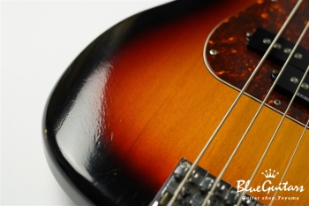 P-BASS Style - 3-Tone Sunburst