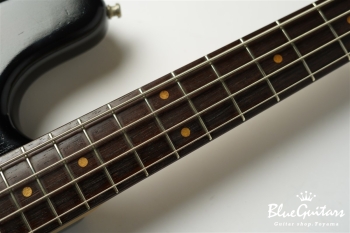 P-BASS Style - 3-Tone Sunburst