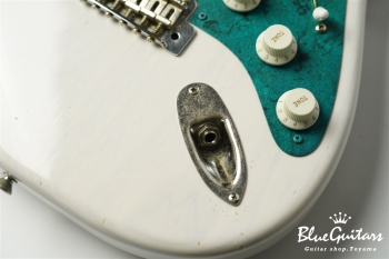 Model S. #145 Light Aged - White Blonde with Orii Blue