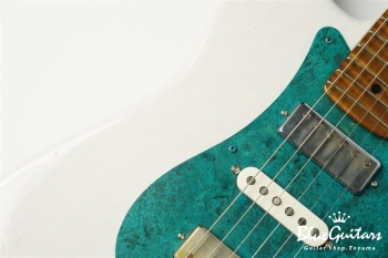 Model S. #145 Light Aged - White Blonde with Orii Blue