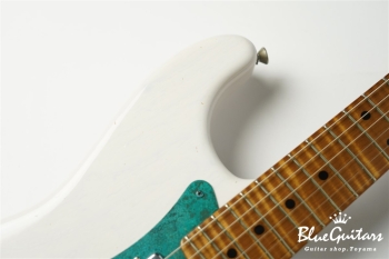 Model S. #145 Light Aged - White Blonde with Orii Blue