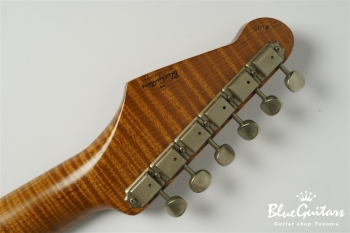 Model S. #145 Light Aged - White Blonde with Orii Blue