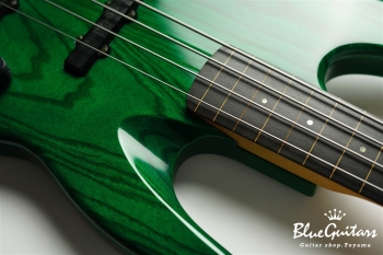 Order 4st Bass / Ash Fretless Modified - See-Thru Green