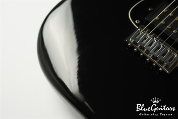 1980年製 LEAD I - Black