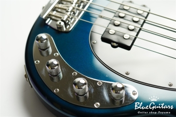 StingRay 4 - Blue Pearl