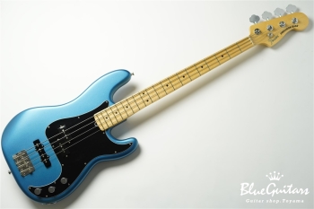 American Performer Precision Bass - Satin Lake Placid Blue