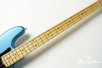 American Performer Precision Bass - Satin Lake Placid Blue