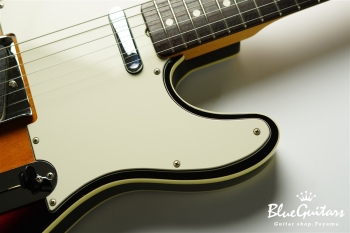 American Vintage ’62 Custom Telecaster - 3Color Sunburst