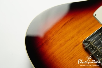 American Vintage ’62 Custom Telecaster - 3Color Sunburst