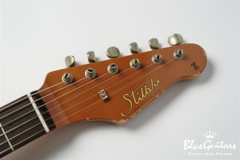 IRIS #132 - Firemist Gold over CAR with Black