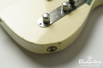 Model T. #147 Light Aged - Aged White Blonde with Green