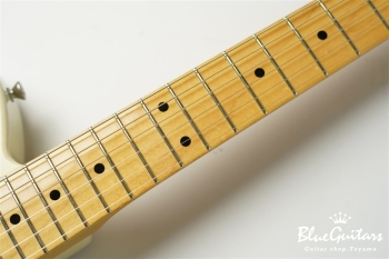 Model T. #147 Light Aged - Aged White Blonde with Green