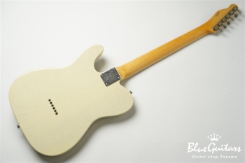 Model T. #147 Light Aged - Aged White Blonde with Green