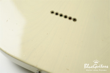 Model T. #147 Light Aged - Aged White Blonde with Green