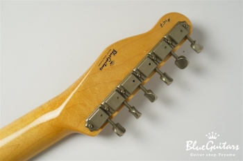 Model T. #147 Light Aged - Aged White Blonde with Green