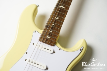 SE Silver Sky - Moon White