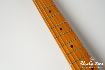 American Vintage ’57 Stratocaster - Candy Apple Red