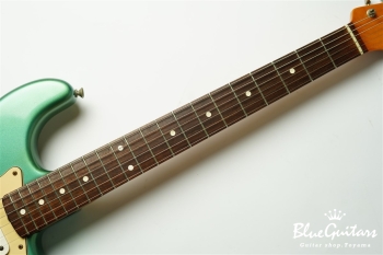 American Vintage ’62 Stratocaster - Ocean Turquoise Metallic