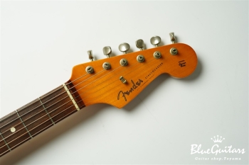 American Vintage ’62 Stratocaster - Ocean Turquoise Metallic