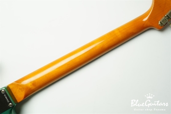 American Vintage ’62 Stratocaster - Ocean Turquoise Metallic