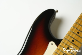 American Standard Stratocaster - 3 Color Sunburst
