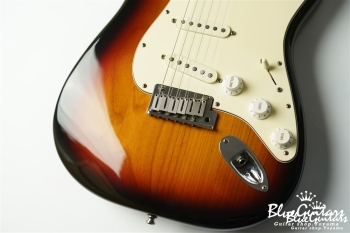 American Standard Stratocaster - 3 Color Sunburst
