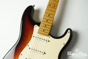 American Standard Stratocaster - 3 Color Sunburst