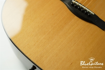 Acoustic Model OM. Cutaway Cedar/Indian Rosewood