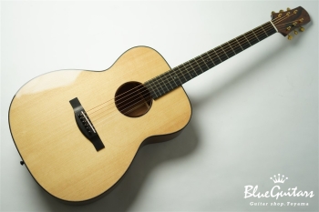 Acoustic Model OM. Sitka Spruce/African Mahogany