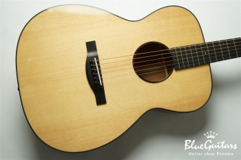 Acoustic Model OM. Sitka Spruce/African Mahogany