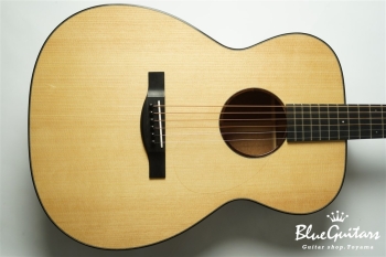 Acoustic Model OM. Sitka Spruce/African Mahogany