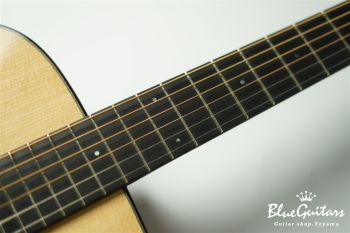 Acoustic Model OM. Sitka Spruce/African Mahogany