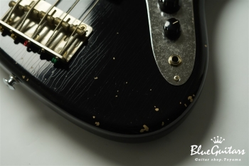 TRAD MASTER BETA J5 - Black Medium Aged