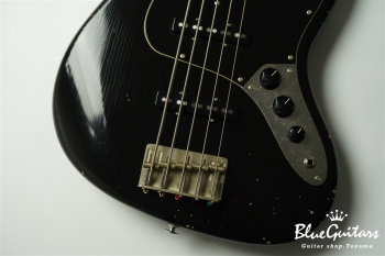 TRAD MASTER BETA J5 - Black Medium Aged