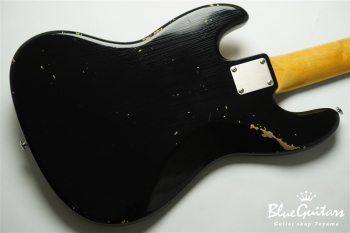 TRAD MASTER BETA J5 - Black Medium Aged