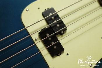 g7-PB/R Half Vintage - Vintage Lake Placid Blue Matching Head