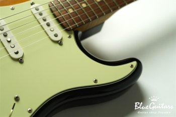 XSC-1 - 3Tone Sunburst Light Aged / Alder / Rosewood / Roasted Flame Maple Master Grade # 237