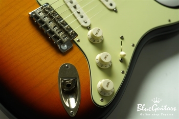 XSC-1 - 3Tone Sunburst Light Aged / Alder / Rosewood / Roasted Flame Maple Master Grade # 237