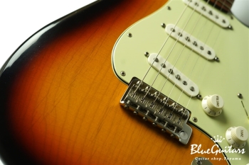 XSC-1 - 3Tone Sunburst Light Aged / Alder / Rosewood / Roasted Flame Maple Master Grade # 237