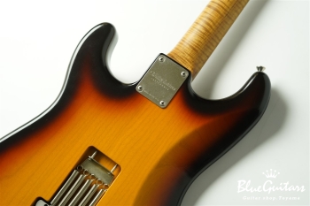 XSC-1 - 3Tone Sunburst Light Aged / Alder / Rosewood / Roasted Flame Maple Master Grade # 237