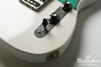 Model T. #149 White Blonde with Art Texture