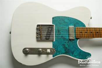 Model T. #160 Light Aged - White Blonde with Blue