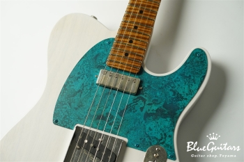 Model T. #160 Light Aged - White Blonde with Blue