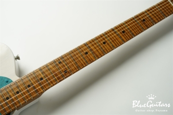 Model T. #160 Light Aged - White Blonde with Blue