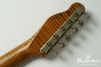 Model T. #160 Light Aged - White Blonde with Blue