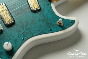 IRIS #157 - Olympic White / Brush Eight SHOP ORDER