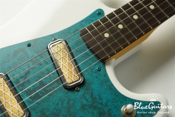 IRIS #157 - Olympic White / Brush Eight SHOP ORDER