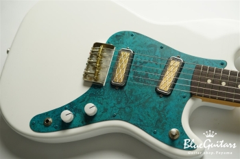 IRIS #157 - Olympic White / Brush Eight SHOP ORDER