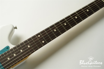 IRIS #157 - Olympic White / Brush Eight SHOP ORDER