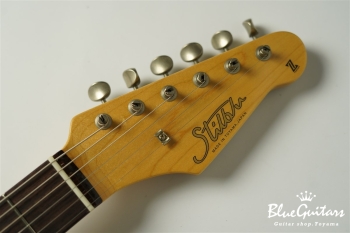 IRIS #157 - Olympic White / Brush Eight SHOP ORDER